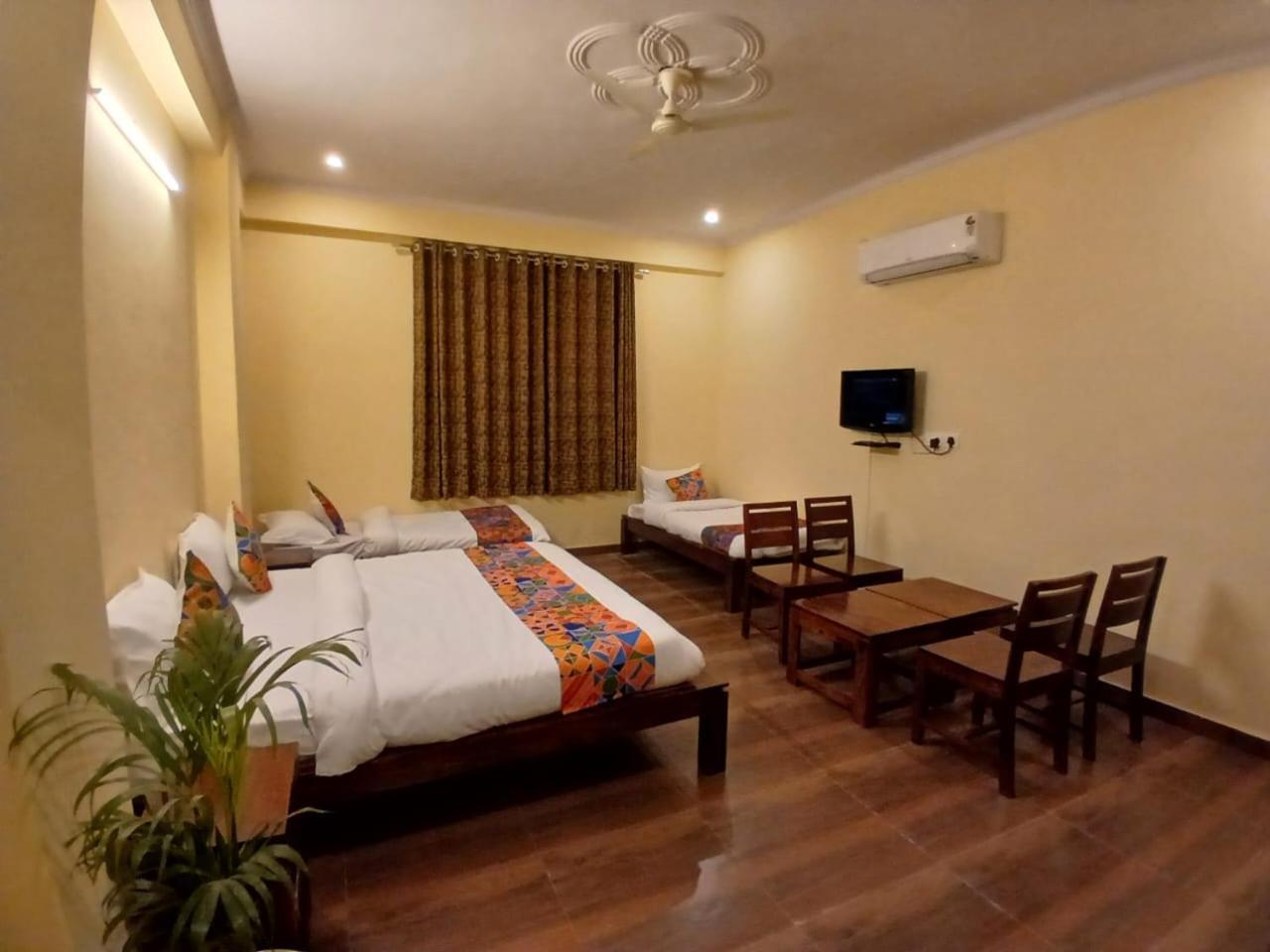 Hotel G M I, Sikar Road 자이푸르 외부 사진