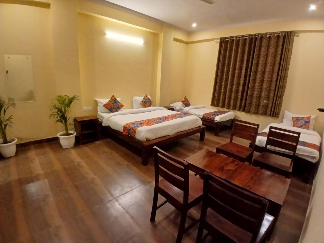 Hotel G M I, Sikar Road 자이푸르 외부 사진