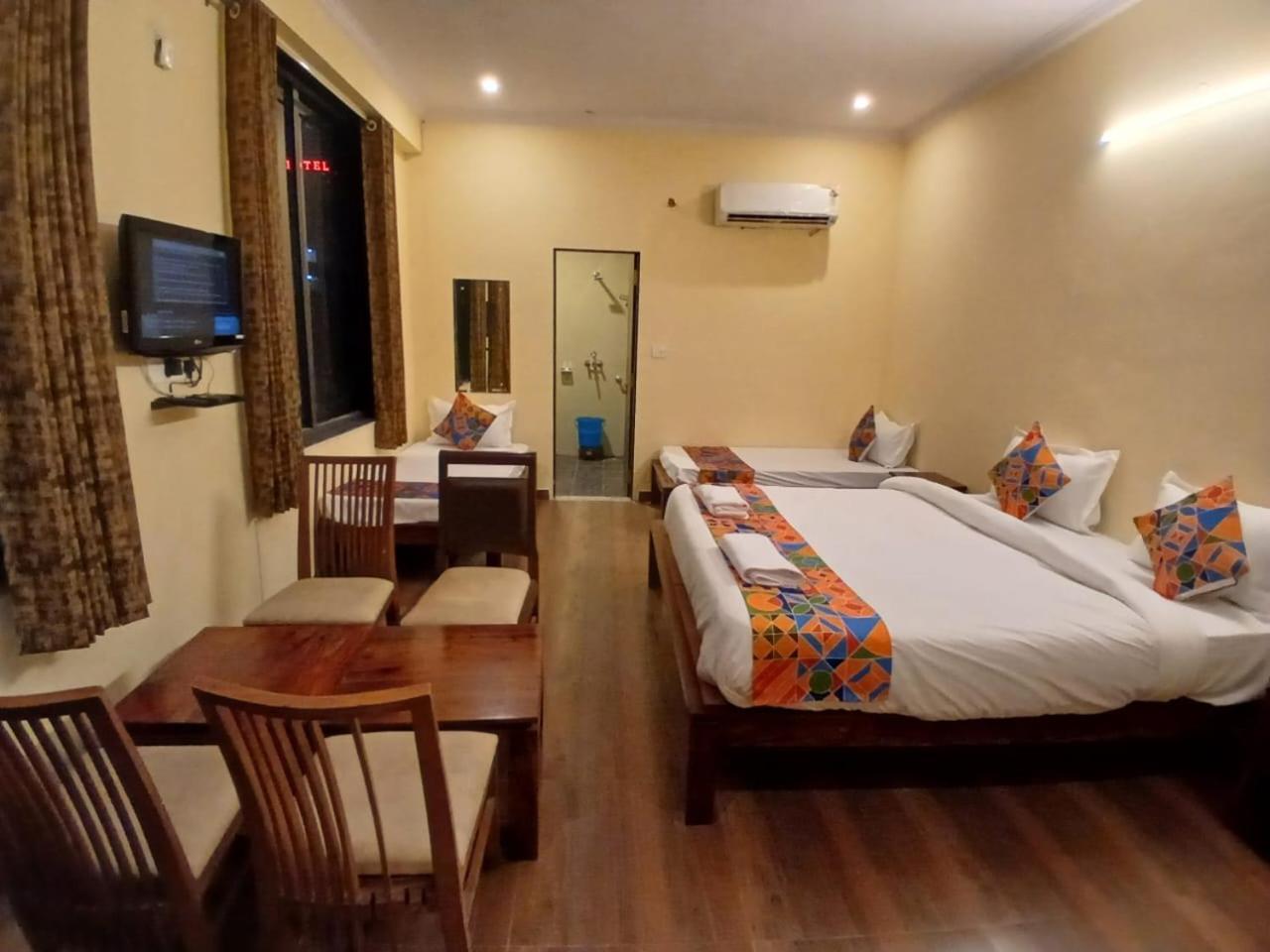 Hotel G M I, Sikar Road 자이푸르 외부 사진